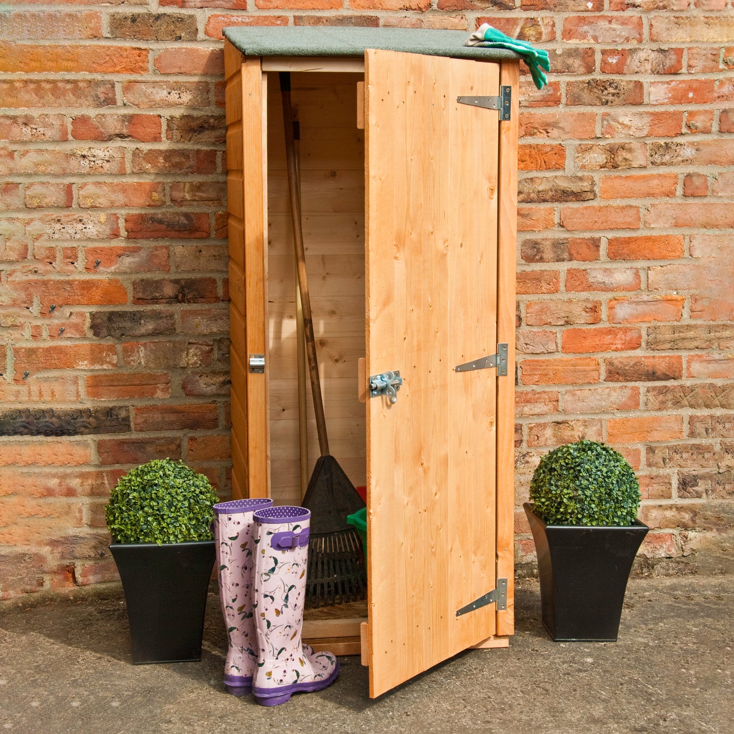 Garden Store Shiplap 2x2