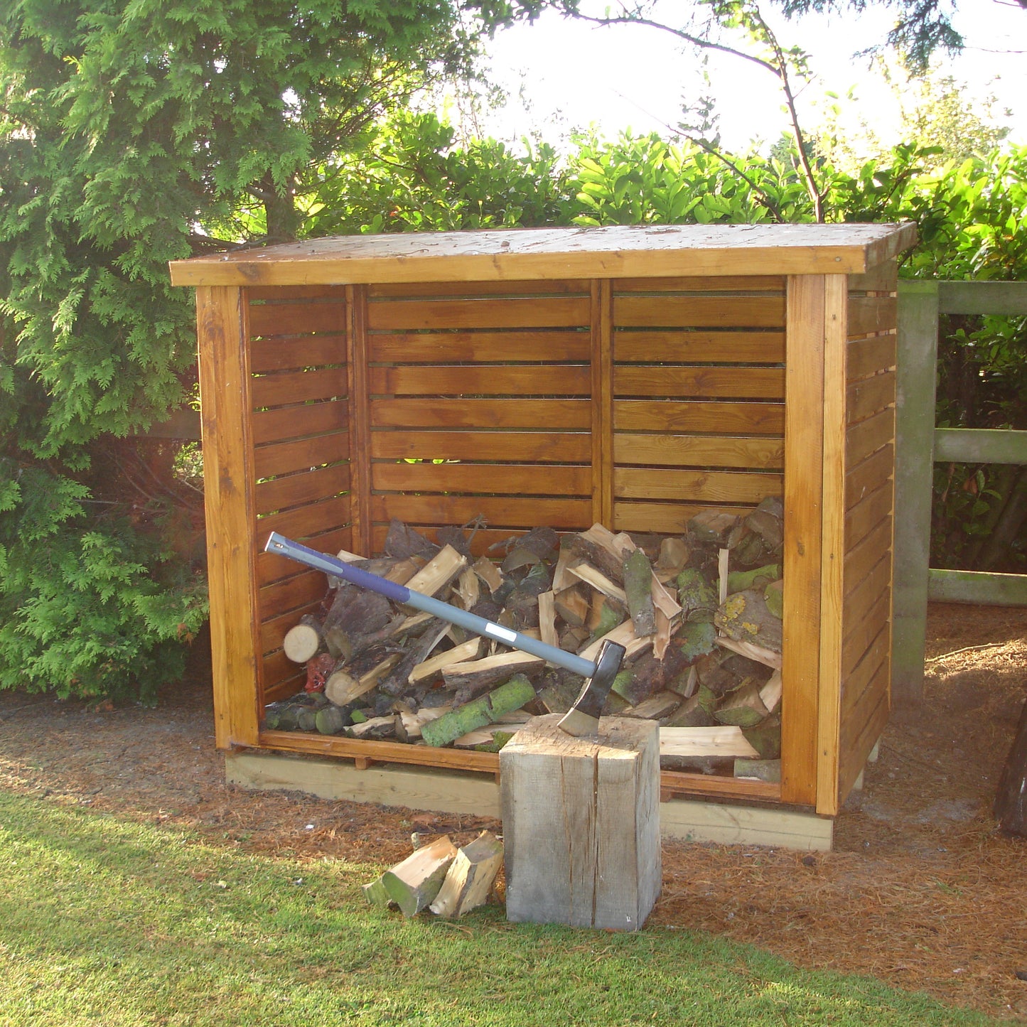Large Heavy Duty Log Store