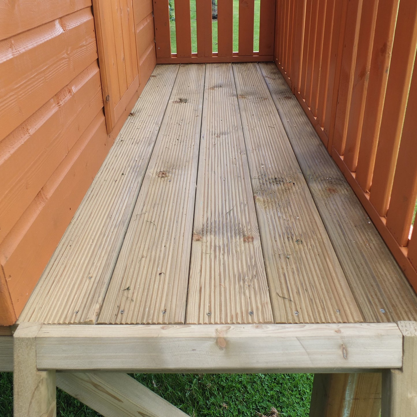 Stork Playhouse with platform