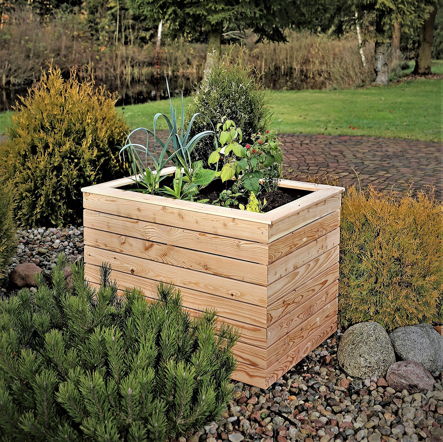 Irena Garden Planter